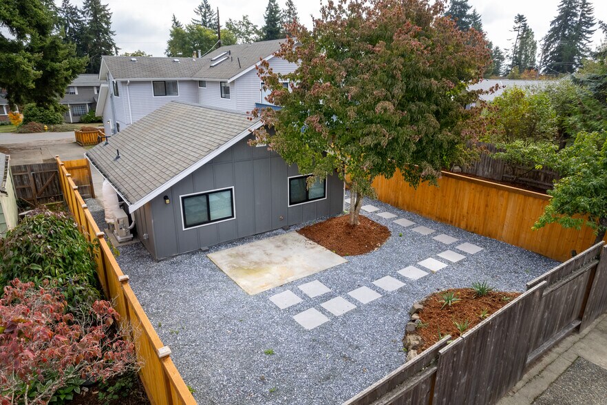 Building Photo - 12729 Evanston Ave N