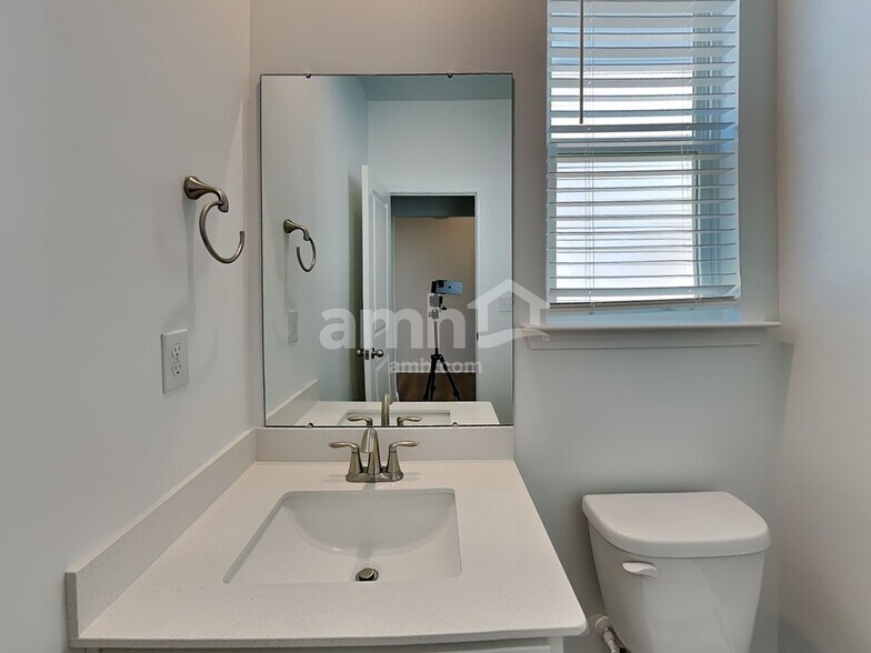 Building Photo - 3506 Jefferson Cor Ln