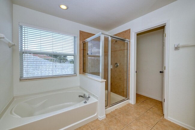 Building Photo - January Special offer 50% off First Month's Rent!  5 Bedroom In Cypress Cay in the Gateway Community