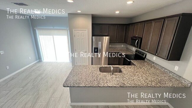 Building Photo - 1750 Loquat Ct NW