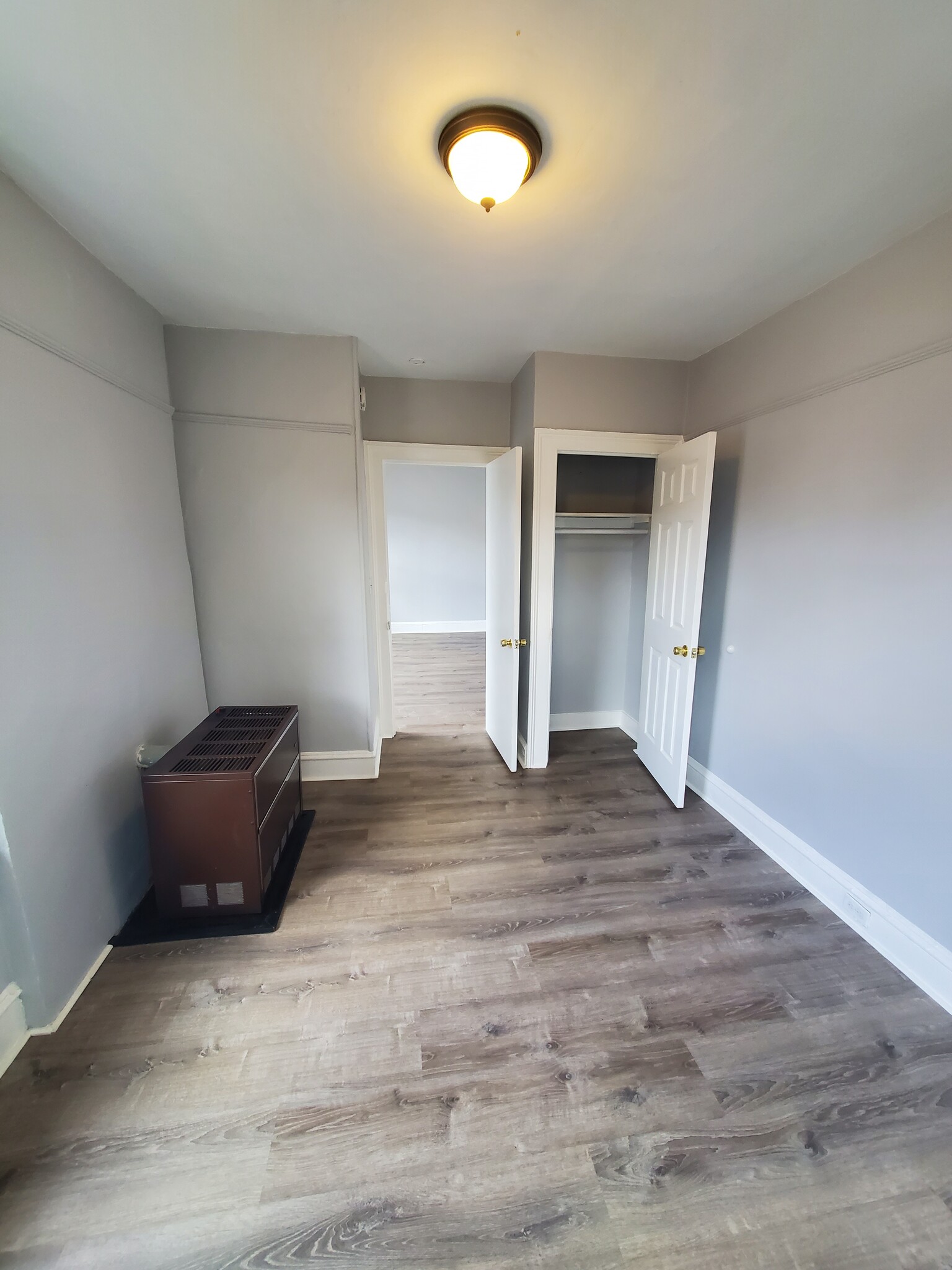 Building Photo - 177 W Parmenter St