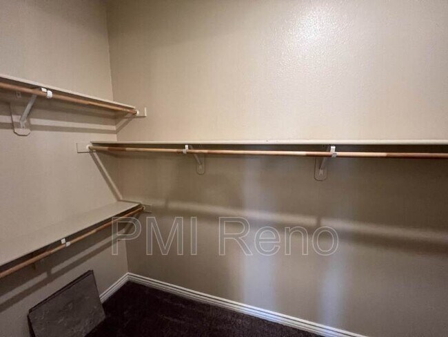 Building Photo - 8378 Simsbury Dr