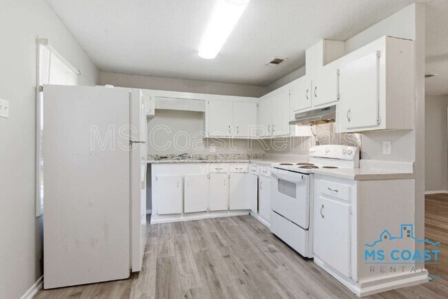 Building Photo - 12237 Vada Dr