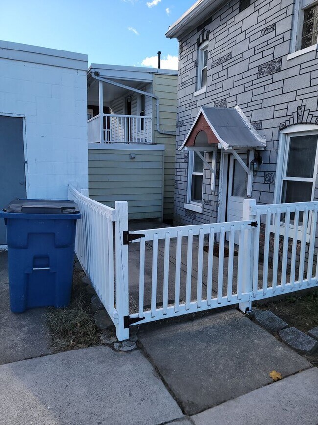 Building Photo - 179 N Water St