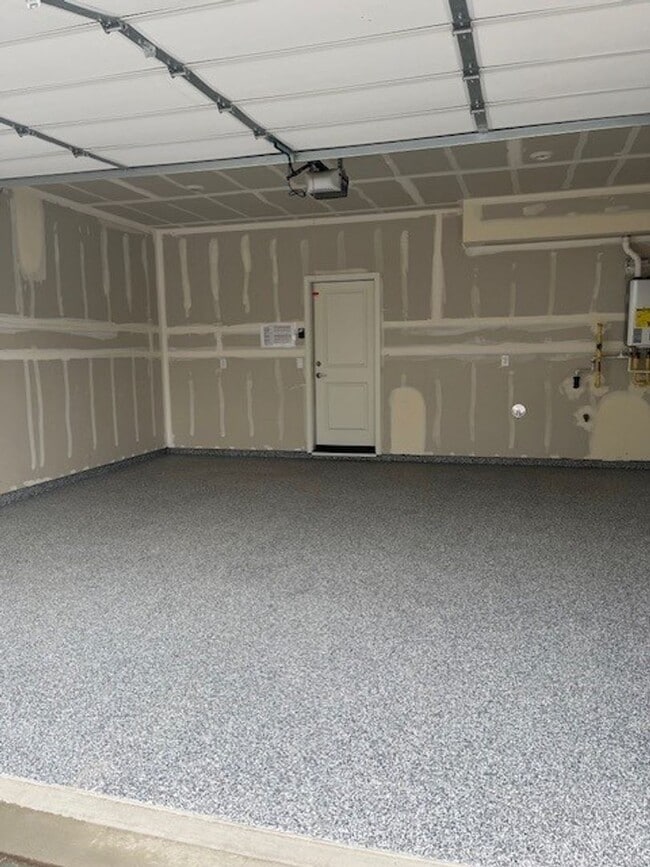 Building Photo - Welcome Home