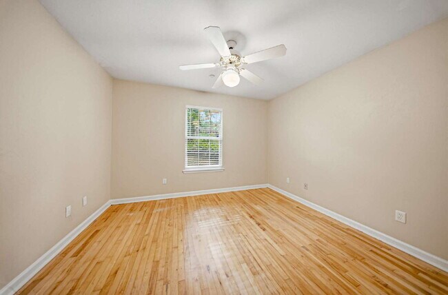 Building Photo - 1535 Breamstone Ridge