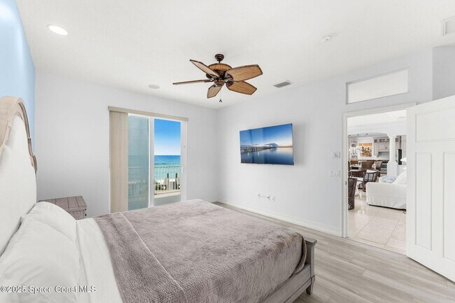 Building Photo - 5795 S Hwy A1A