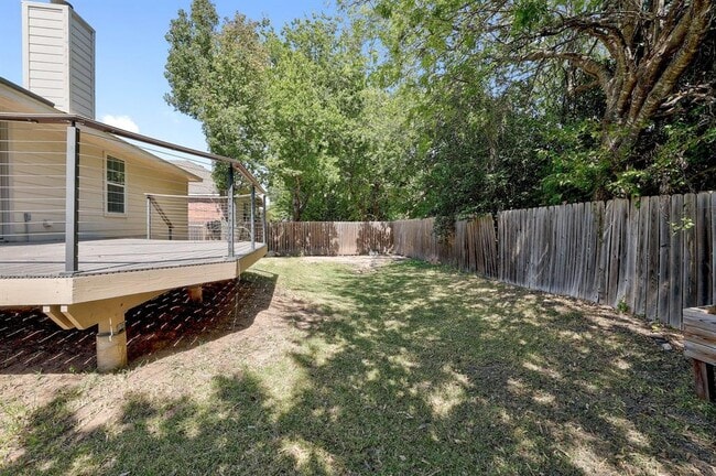 Building Photo - 108 Windmill Cir
