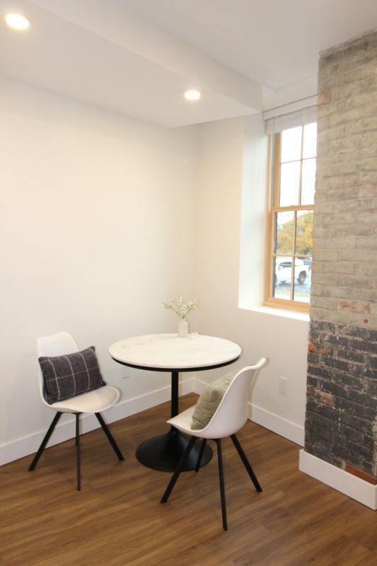 Building Photo - 110 Hotel St