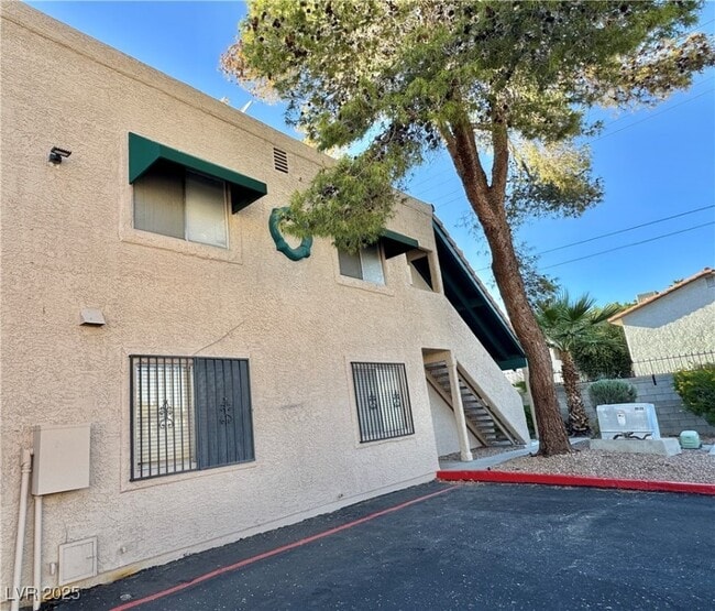 Building Photo - 6750 Del Rey Ave
