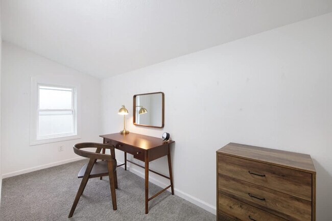 Building Photo - 3544 Tuttle Ave