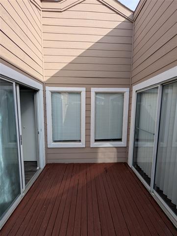 Building Photo - 9908 Lone Eagle Dr