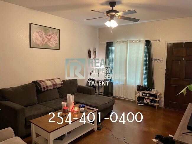 Building Photo - 602 Karey Dr