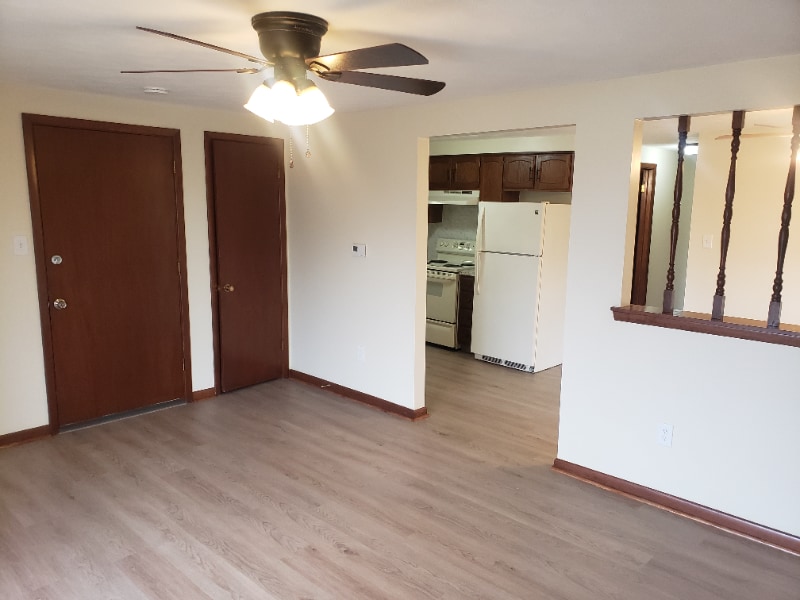 Building Photo - 1129 Farnsworth Ave