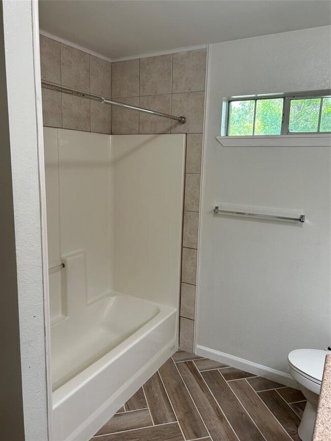 Building Photo - 3000 Pecan Springs Rd