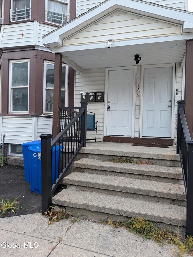 Building Photo - 120 Degraff St