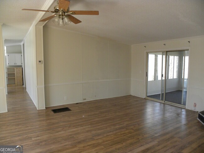 Building Photo - 297 Bell Acres Rd