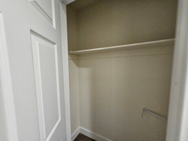 Building Photo - 23(1456,1458)