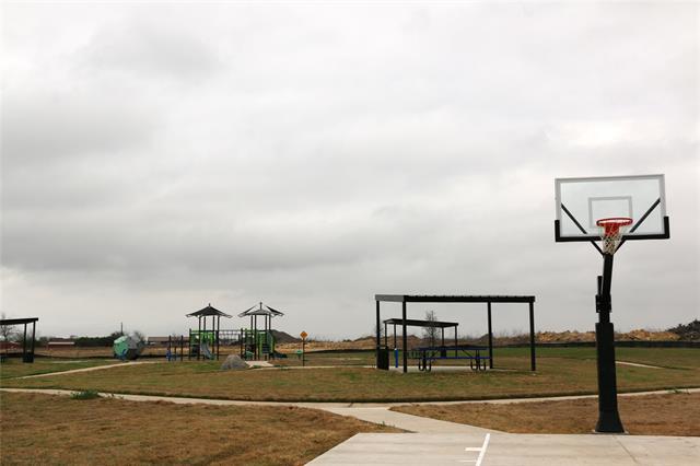 Building Photo - 941 Tesslynn Ave