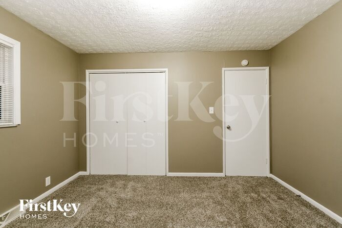 Building Photo - 4475 N Irwin Ave