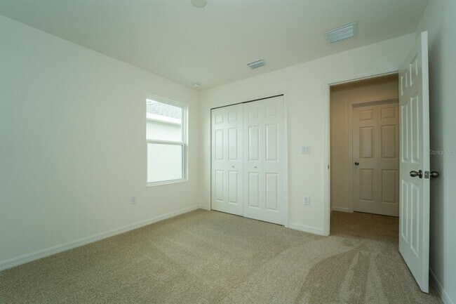 Building Photo - 1673 Swan Swim Dr