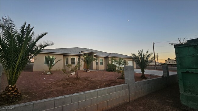 Building Photo - 6048 Moonlight Dr