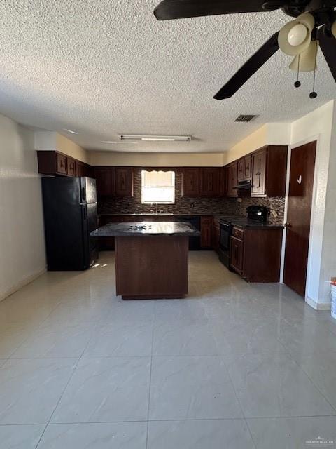 Building Photo - 8 Gastel Dr