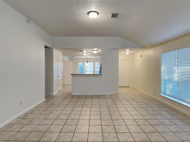 Building Photo - 10719 Scenic Dr