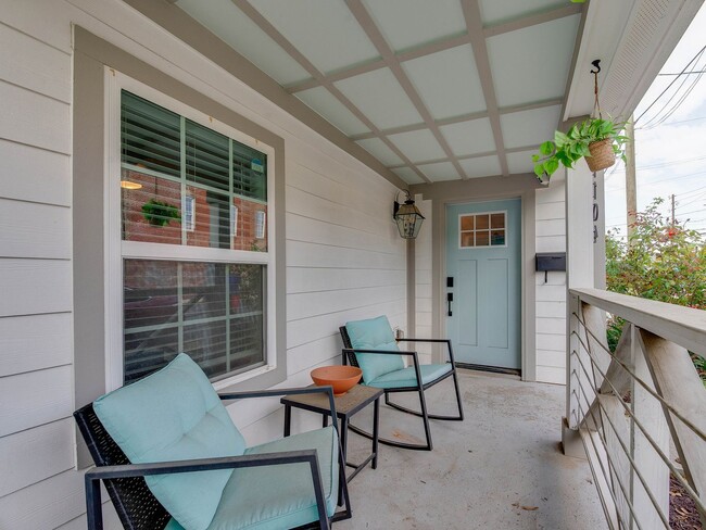 Building Photo - Updated and well appointed home in the his...