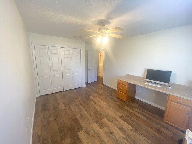 Building Photo - 106 Homestead Way