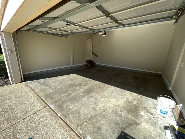 Building Photo - 10704 Copper Ridge Dr