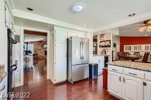 Building Photo - 5945 N El Capitan Way