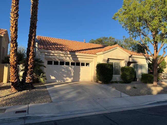 Primary Photo - 8800 Crescent Ridge Ln
