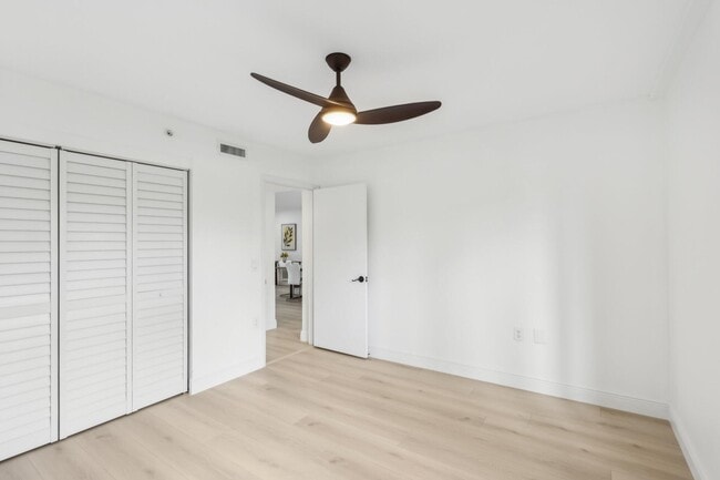 Building Photo - 1601 Marina Isle Way