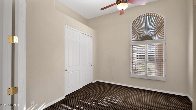 Building Photo - 11732 E Sand Hills Rd