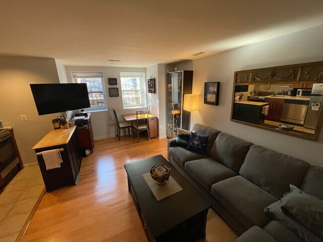 Building Photo - 1755 Willard St NW