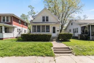 Building Photo - 1206 N Johnson St