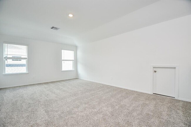 Building Photo - 6023 Ginevra Summers Dr