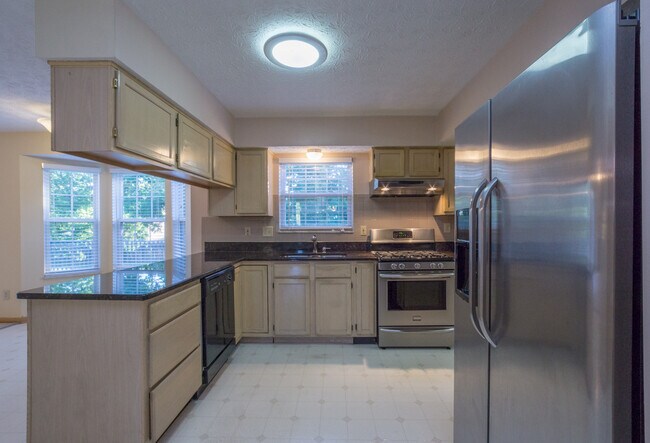 Building Photo - 6657 Delburn Ct