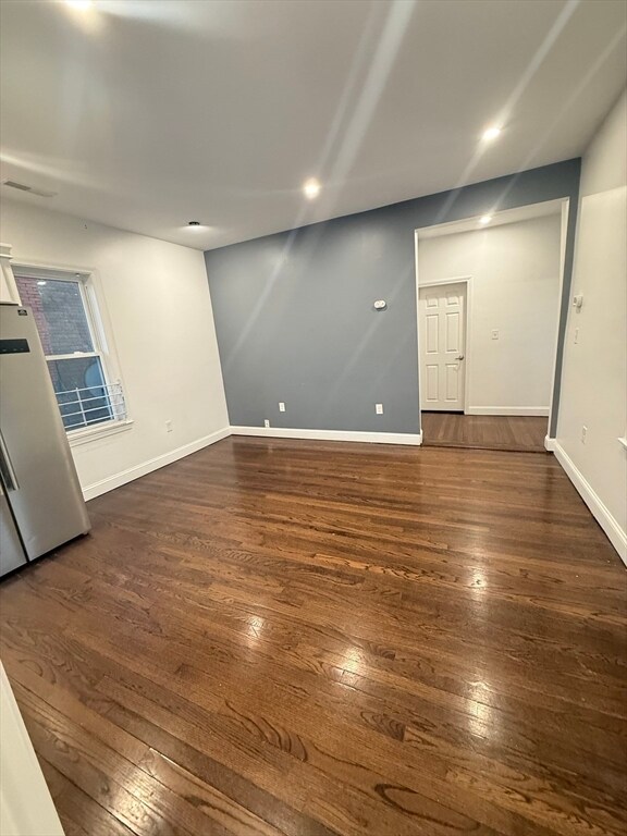 Building Photo - 112 Hollingsworth St