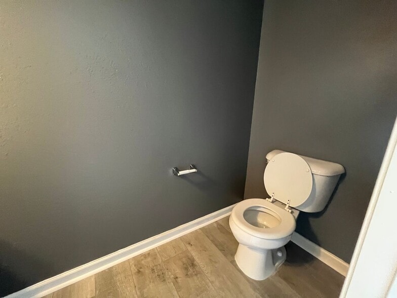 Building Photo - 57 Bearing Cir