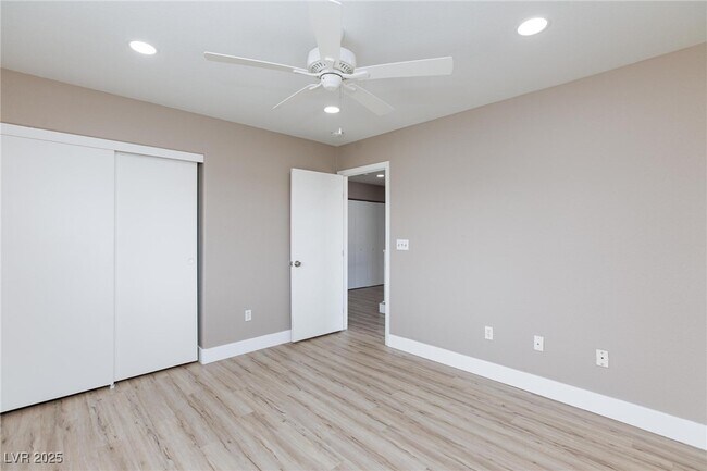 Building Photo - 6813 Baby Jade Ct