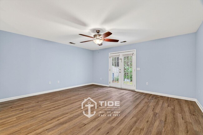 Building Photo - Townhome Living on Daniel Island