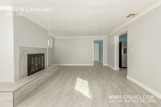 Building Photo - 1509 W Capri Ave