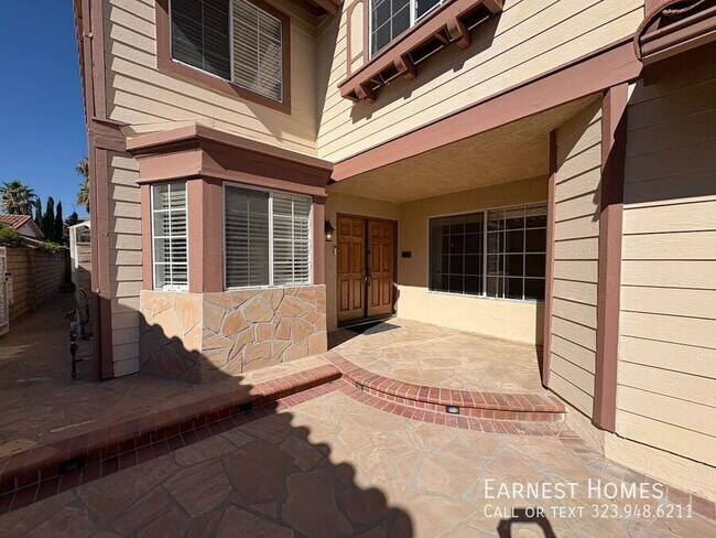 Building Photo - 12015 Stone Gate Way