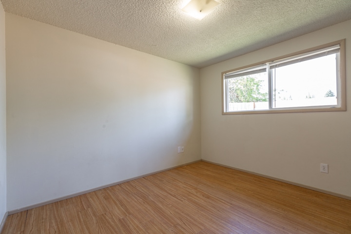 Building Photo - 113 SW Fleishauer Ln