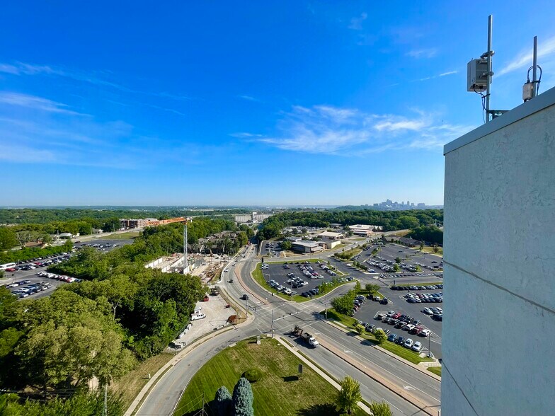 Building Photo - 3838 Rainbow Blvd