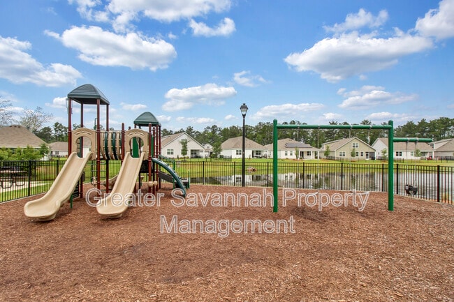 Building Photo - 105 Cole St