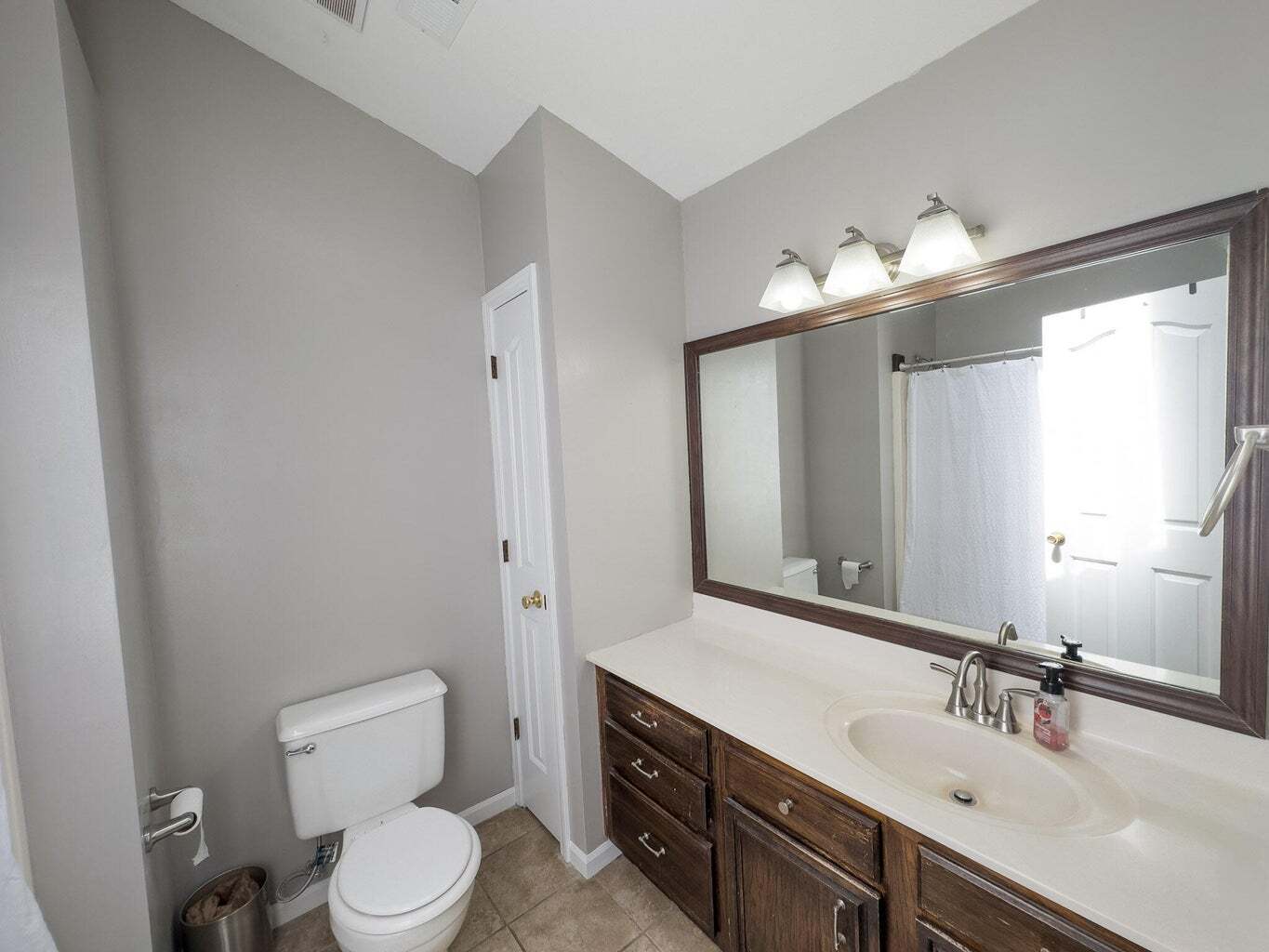 Building Photo - 2810 Jonquil Pl