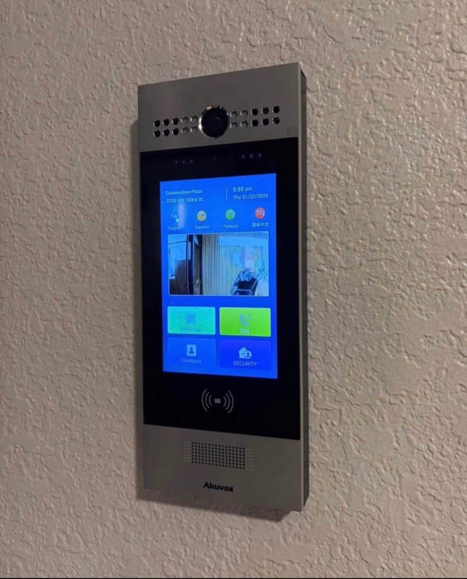 Building Photo - 2780 NE 183rd St